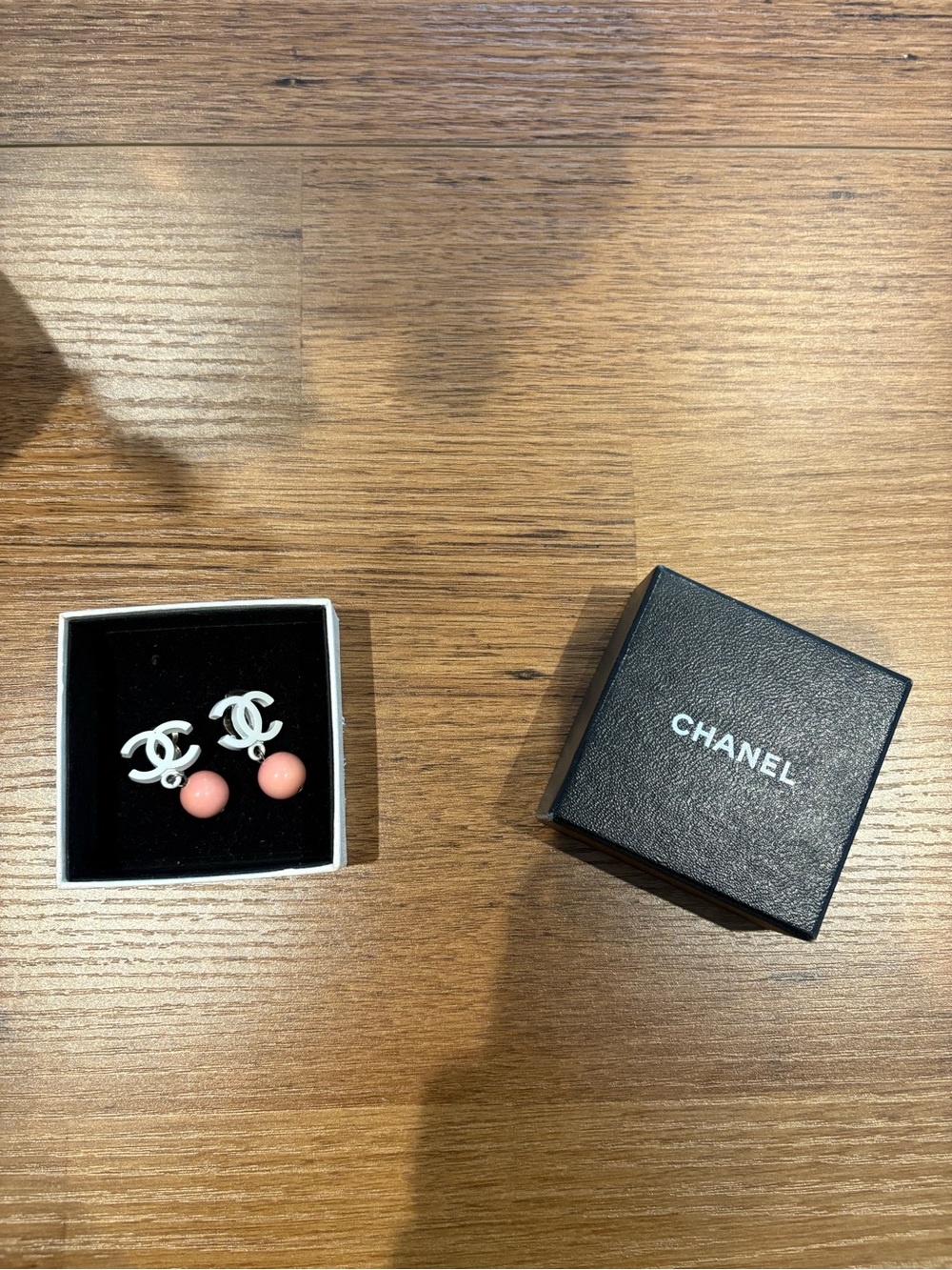 CHANEL White CC Logo Earrings with Pink Pearl Drops